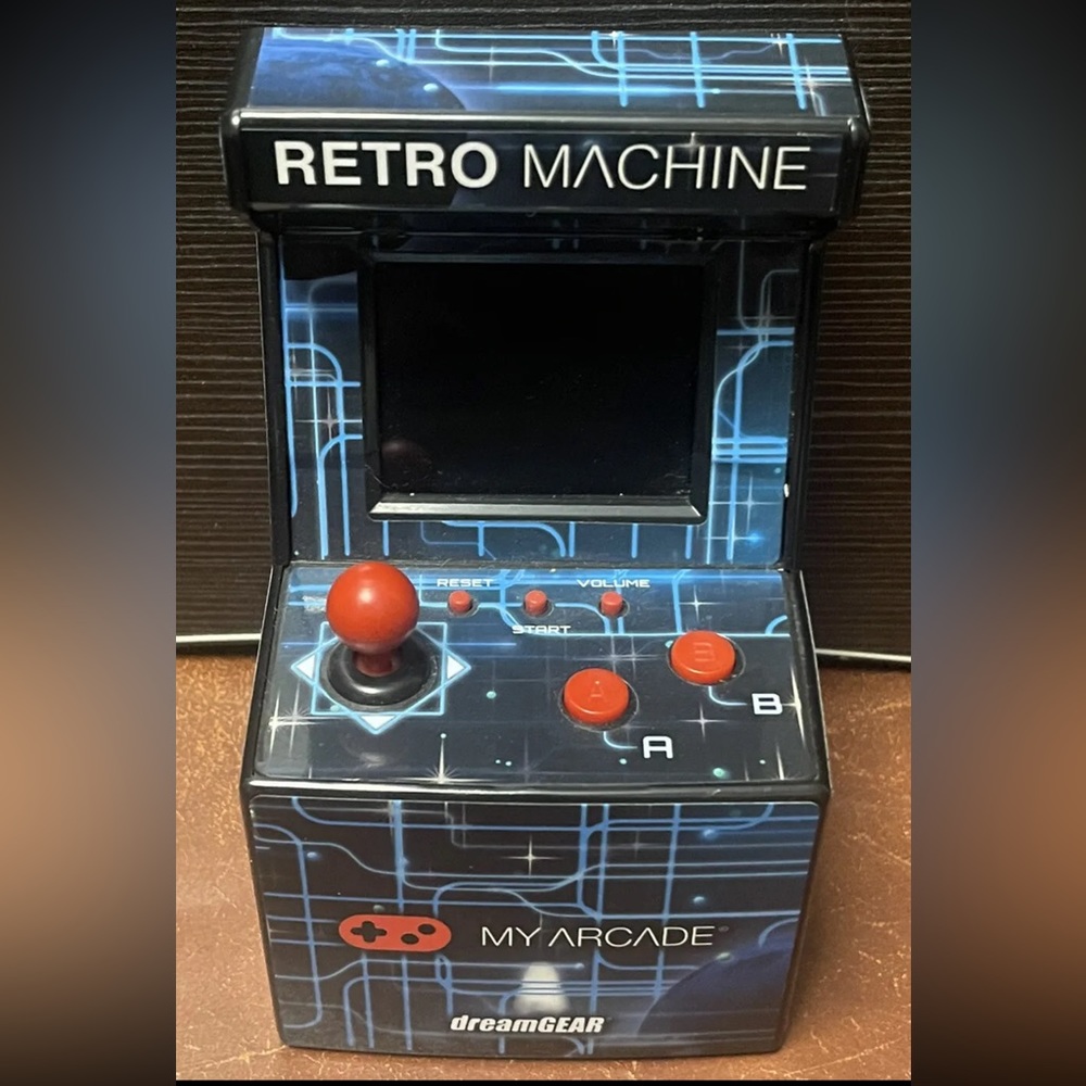 DreamGear My Arcade Retro Machine 200 Games! Used condition